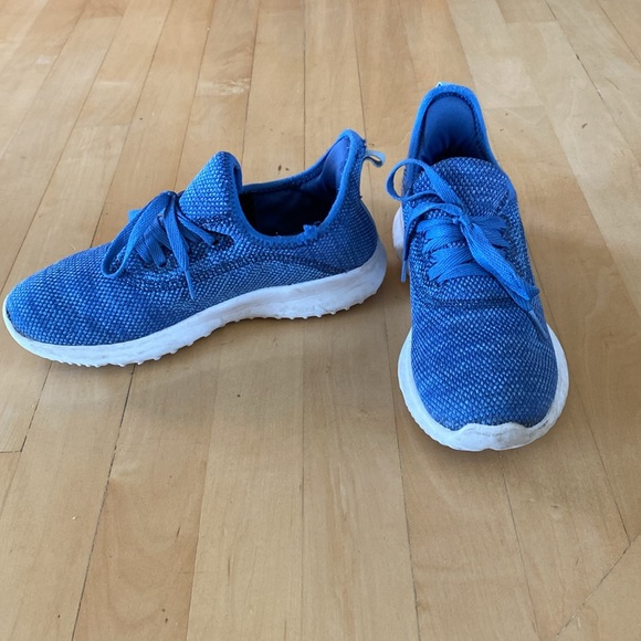 Athletic Works Blue Shoes w/ Memory Foam - Picture 4 of 6
